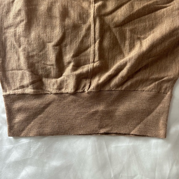 Banana Republic Merino Wool Lightweight Sweater - Picture 7 of 7